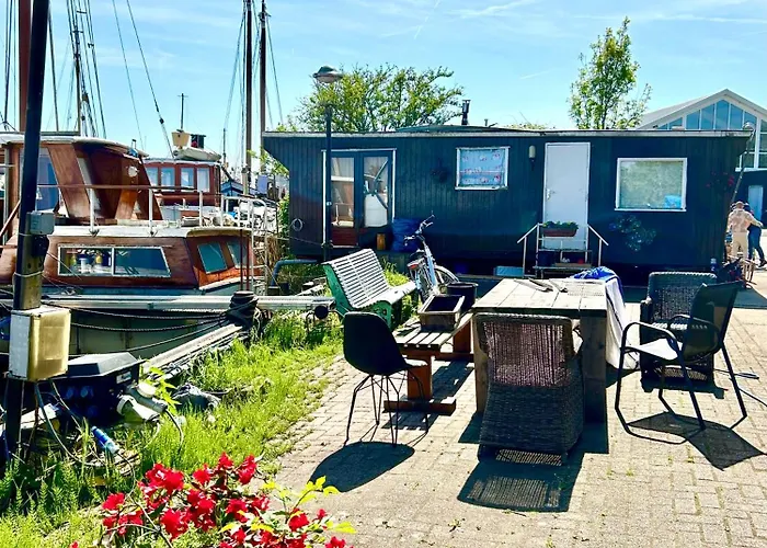 Ray's Crew 보트호텔 *