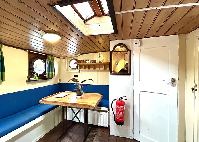 Ray's Crew 보트호텔 *