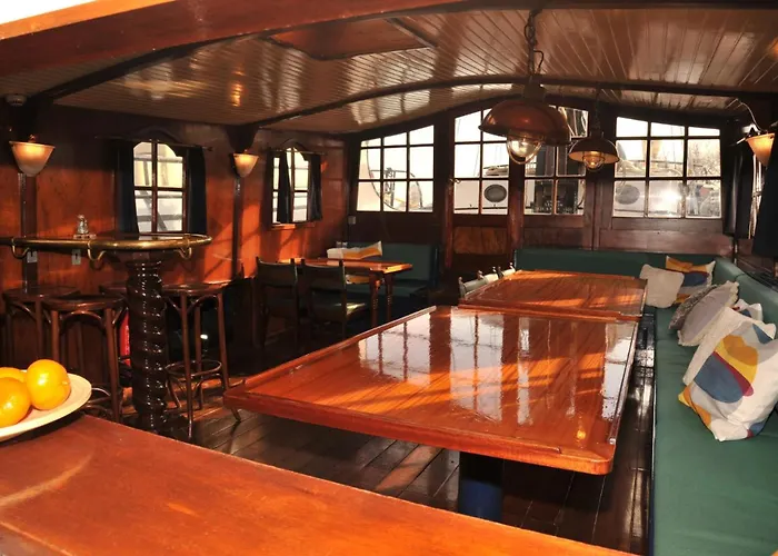 Ray's Crew 보트호텔 *