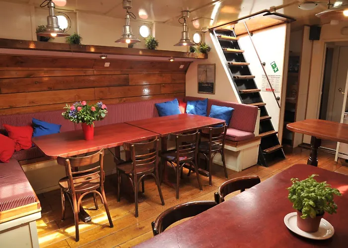 보트호텔 Ray's Crew *